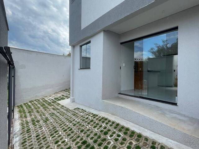 Casa para Venda em Santa Luzia - 1