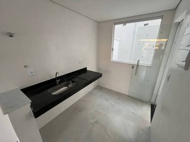 #89 - Casa para Venda em Belo Horizonte - MG