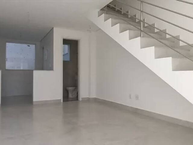 #89 - Casa para Venda em Belo Horizonte - MG