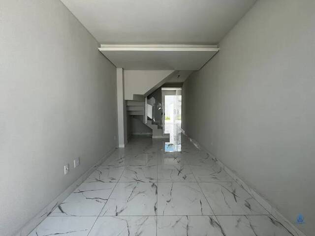 #111 - Casa para Venda em Belo Horizonte - MG