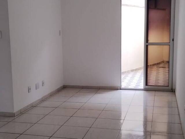 #140 - Apartamento para Venda em Contagem - MG