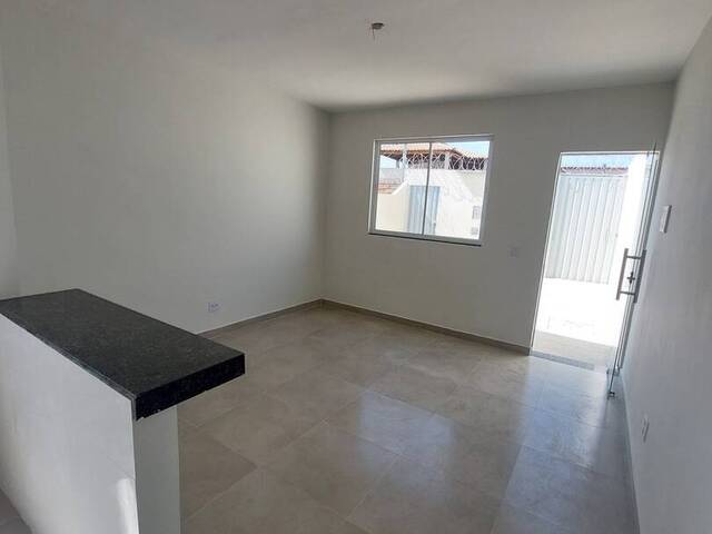 #142 - Casa para Venda em Santa Luzia - MG