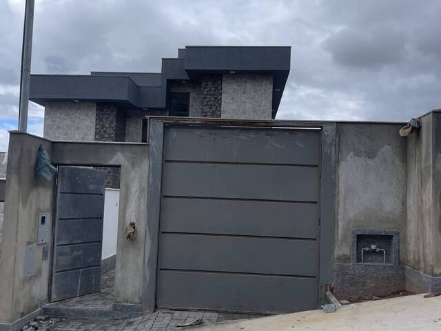#184 - Casa para Venda em Santa Luzia - MG