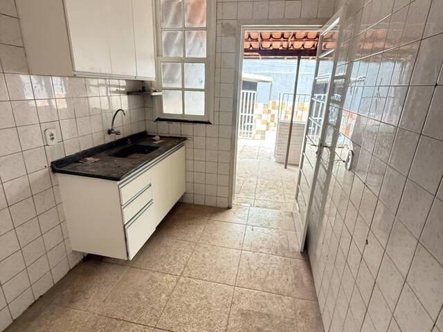 #215 - Casa em condomínio para Venda em Belo Horizonte - MG