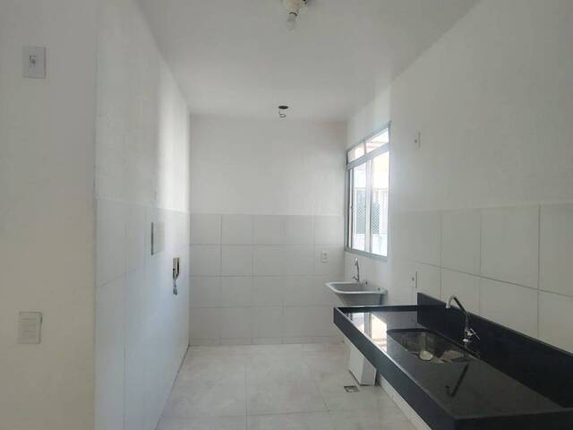#240 - Apartamento para Venda em Santa Luzia - MG