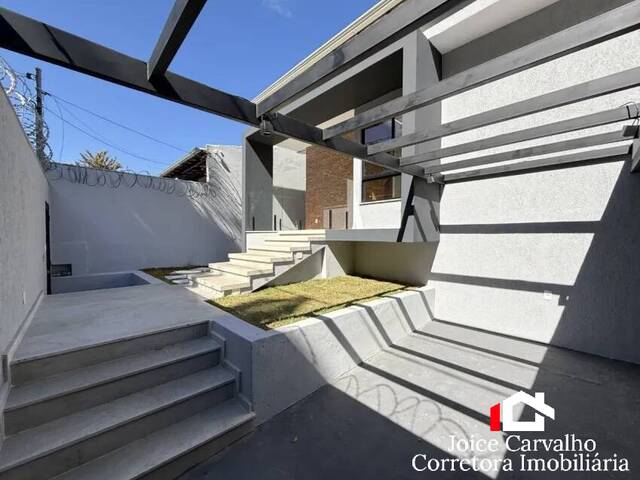 #257 - Casa para Venda em Belo Horizonte - MG